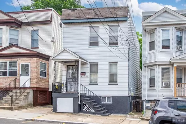 25 Arverne TER, Irvington, NJ 07111