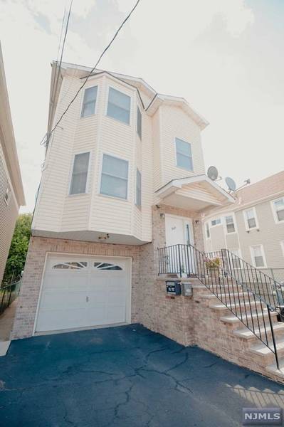 547 Magnolia AVE, Elizabeth, NJ 07206