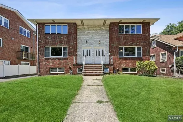 321 Highland AVE, Palisades Park, NJ 07650