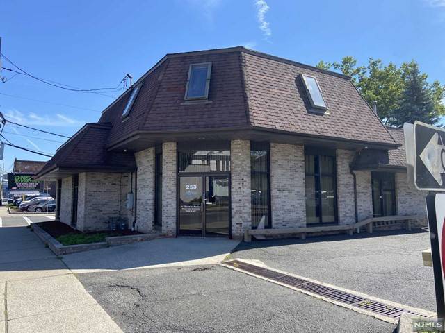 253 S Washington AVE, Bergenfield, NJ 07621