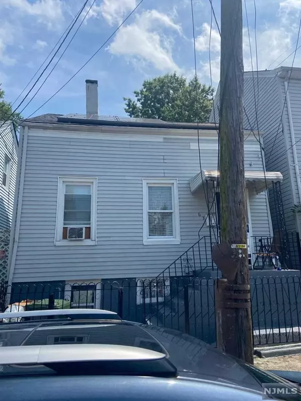 Paterson, NJ 07524,63 Highland ST