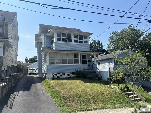 West Orange, NJ 07052,14 Orange PL #1