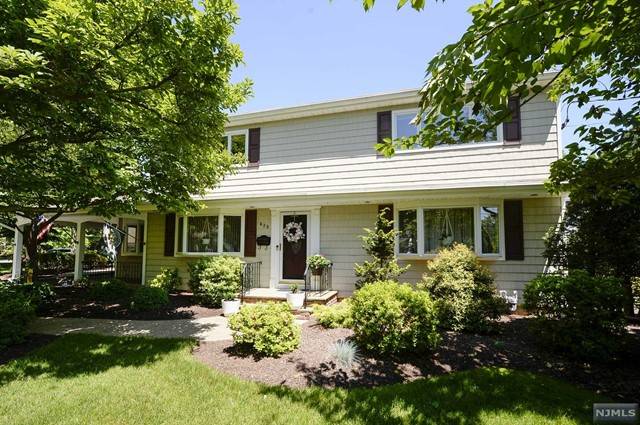 629 Falmouth AVE, Paramus, NJ 07652