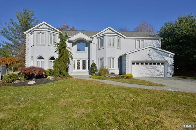 6 Bitola DR, Wayne, NJ 07470