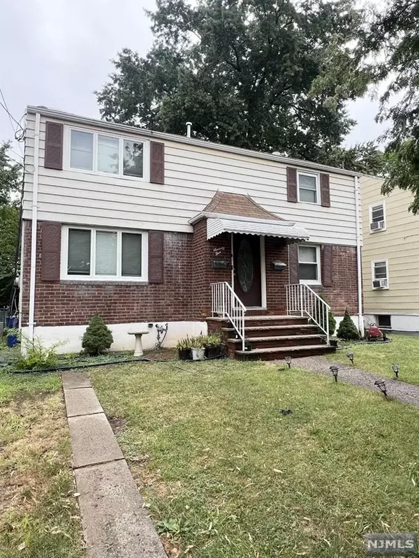 75 Macarthur AVE, Lodi, NJ 07644