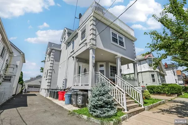 25 Palisade AVE, Garfield, NJ 07026