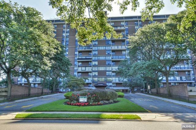 2 Horizon RD #1428, Fort Lee, NJ 07024