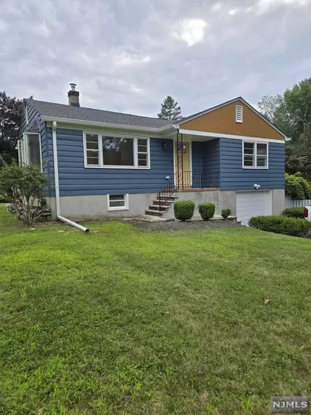 106 Pinkneyville RD, Sparta, NJ 07871