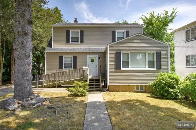 82 Race ST, Nutley, NJ 07110