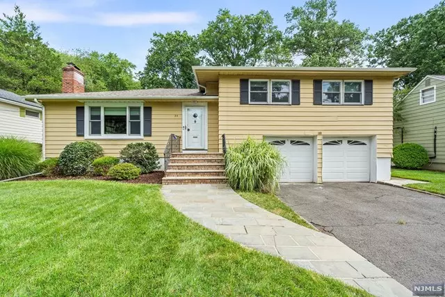 35 Rosemont TER, West Orange, NJ 07052