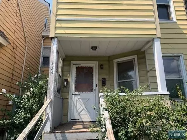 154 President ST, Passaic, NJ 07055