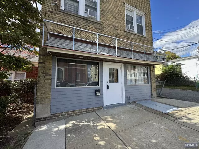 253 Palisade AVE, Garfield, NJ 07026