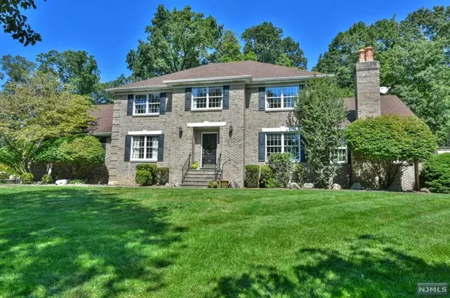 99 Kohout DR, Mahwah, NJ 07430