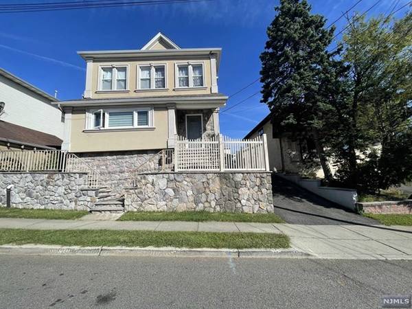 137 Sampson ST #1, Garfield, NJ 07026