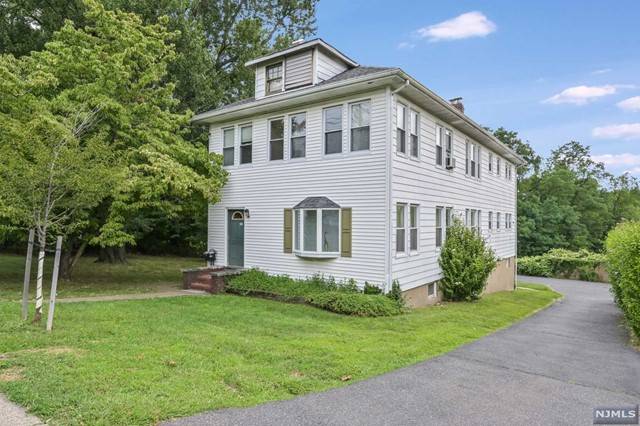 26 S Farview AVE, Paramus, NJ 07652