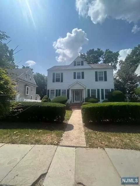 Englewood, NJ 07631,172 W Palisade AVE #2