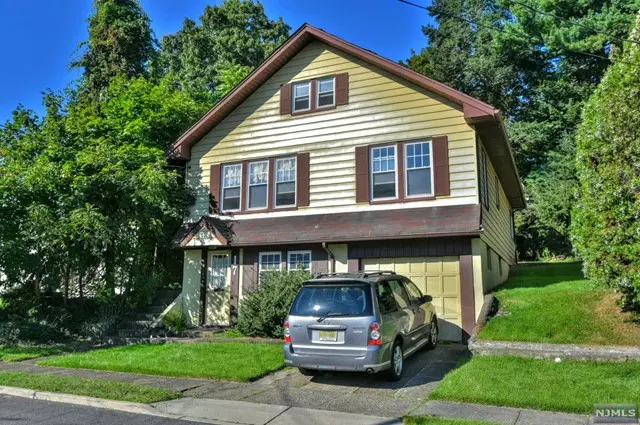 17 Harrison AVE, North Haledon, NJ 07508