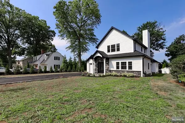 Wyckoff, NJ 07481,301 Wiley PL