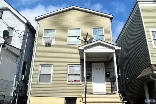 129 Central PL, Orange, NJ 07050