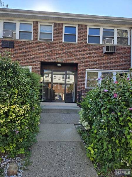 1614 Valley ST #1d, Fort Lee, NJ 07024