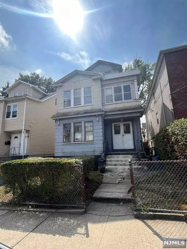 124 Mapes AVE, Newark, NJ 07112