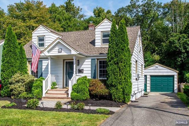 16 Walnut ST, Bloomingdale, NJ 07403