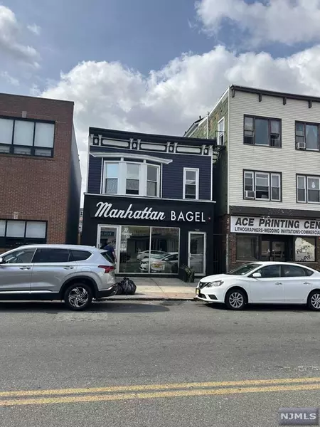 709 Broadway, Bayonne, NJ 07002