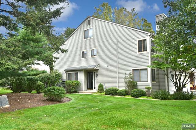 6 Spruce RUN, Ramsey, NJ 07446