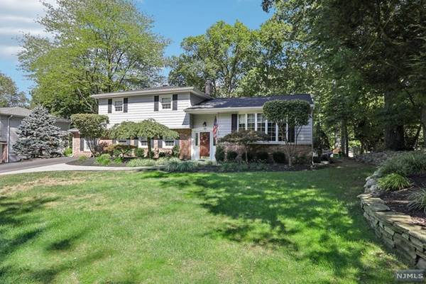 20 Chris AVE, Hillsdale, NJ 07642