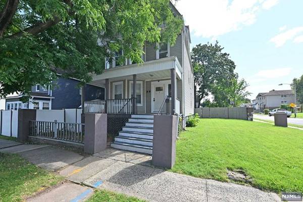 99 Rhode Island AVE, East Orange, NJ 07018