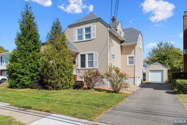 328 Mayhill ST, Saddle Brook, NJ 07663