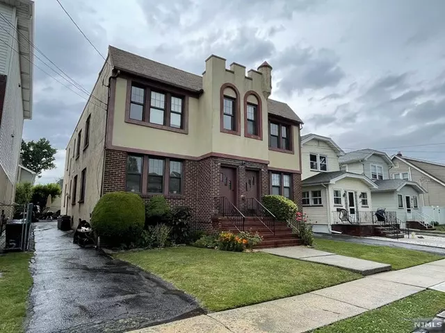 869 Devon ST #2, Kearny, NJ 07032