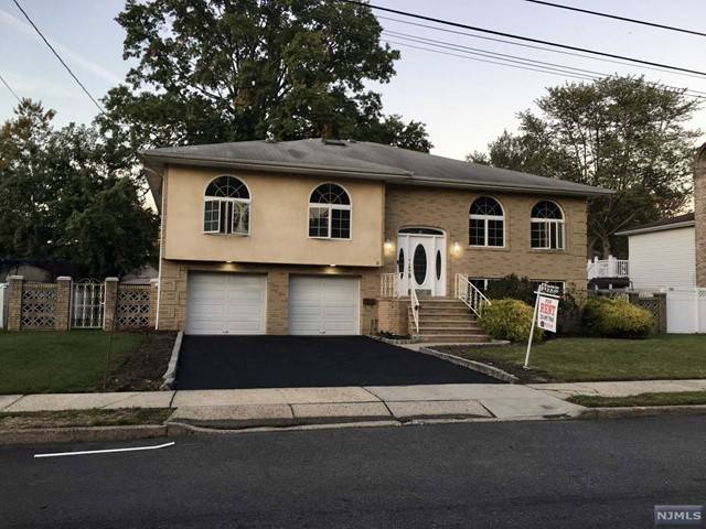 6 Elizabeth CT, Little Ferry, NJ 07643