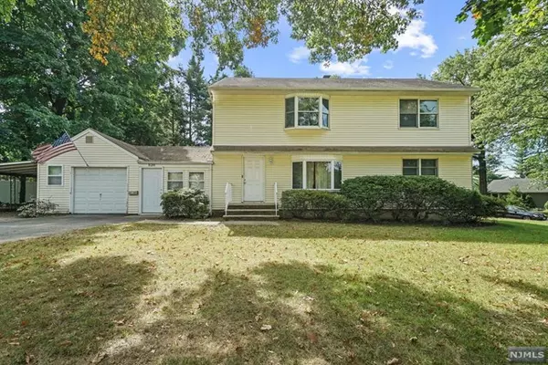 26 E Linwood AVE, Paramus, NJ 07652