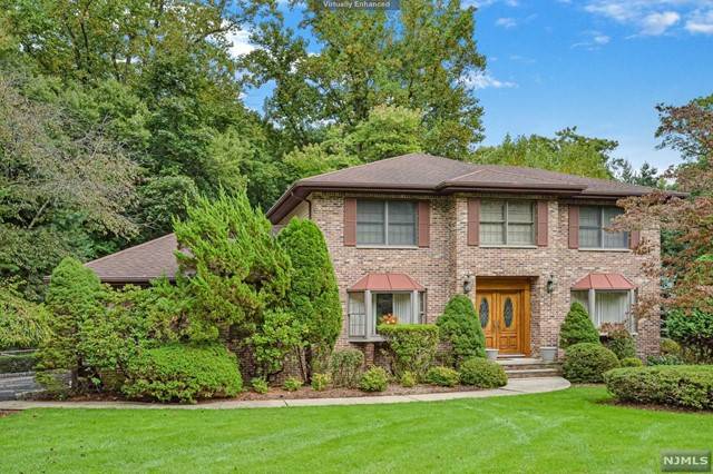 81 Carnot AVE, Woodcliff Lake, NJ 07677