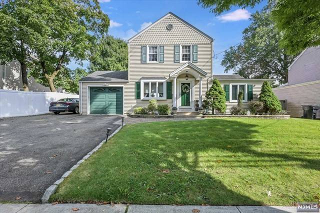 396 Spring Valley RD, Paramus, NJ 07652