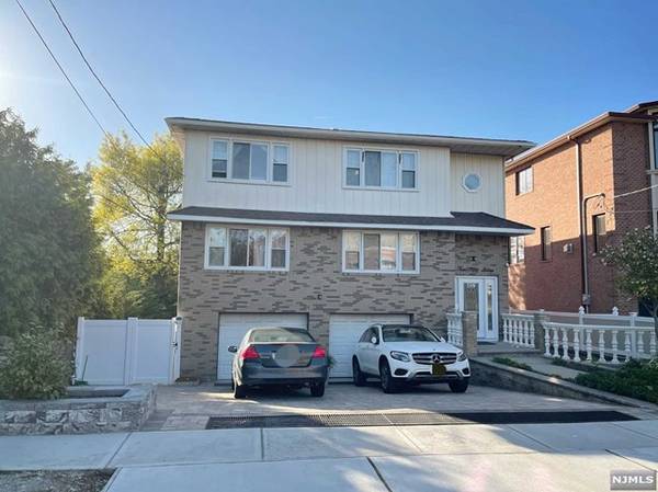 457 Hillside AVE #2, Palisades Park, NJ 07650