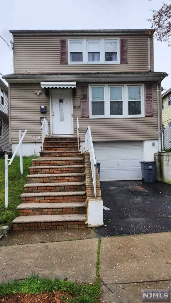 618 8th ST #2, Lyndhurst, NJ 07071