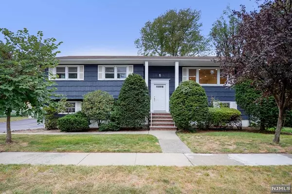 5-22 2nd ST, Fair Lawn, NJ 07410