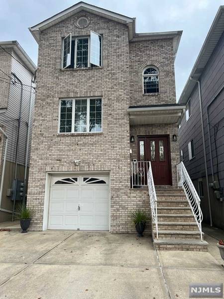 724 William ST #2, Harrison, NJ 07029