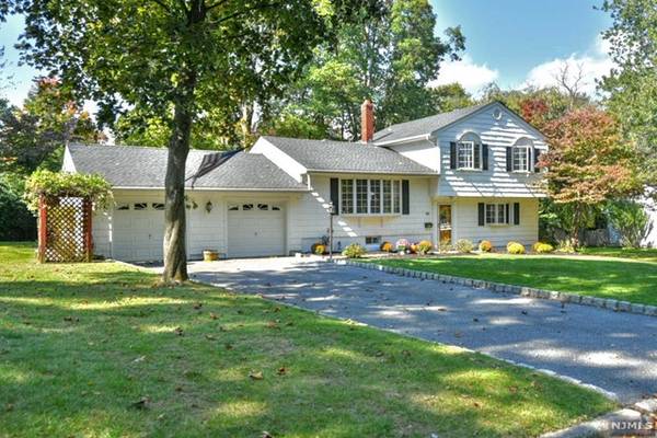 321 Elizabeth AVE, Ramsey, NJ 07446