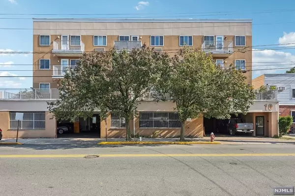 10 Palisade AVE # 3A, Cliffside Park, NJ 07010