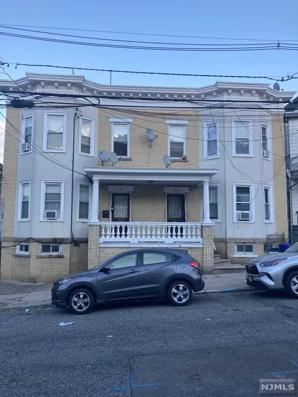 21-23 Rockland ST, Paterson, NJ 07501