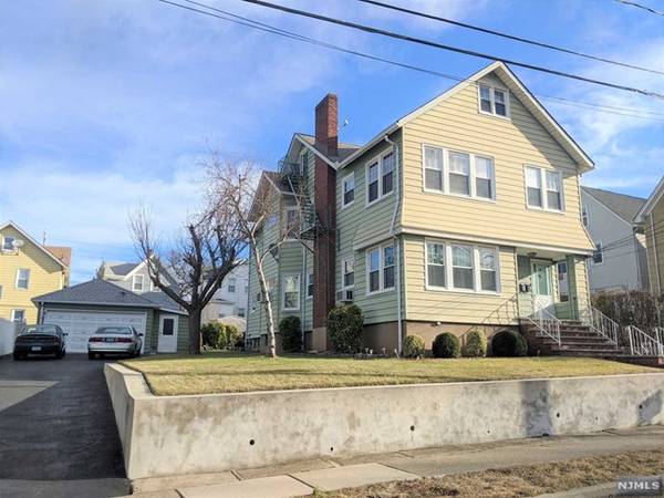 303 Laurel PL #2nd Floor, East Rutherford, NJ 07073