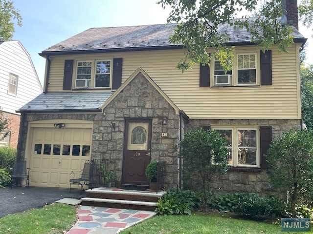 130 Grayson PL, Teaneck, NJ 07666