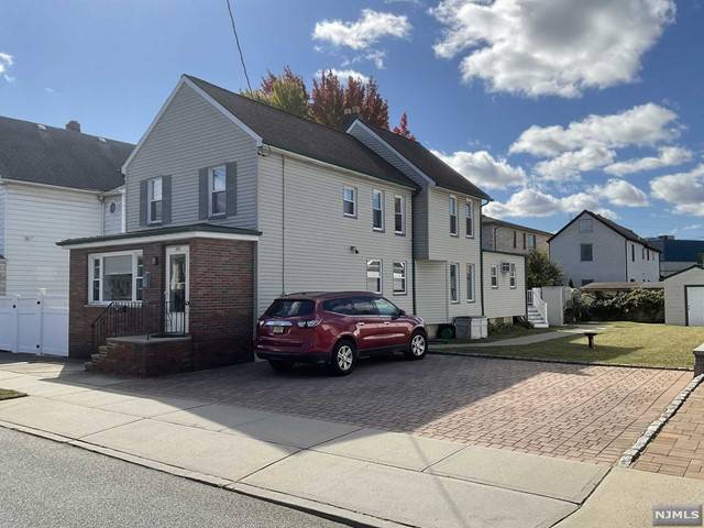 242 Thomas AVE, Lyndhurst, NJ 07071