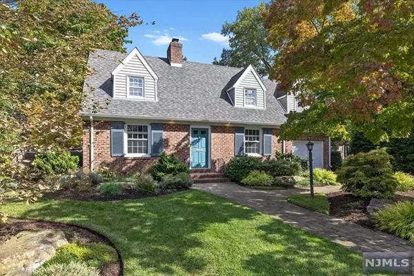 39 Oak ST, Tenafly, NJ 07670