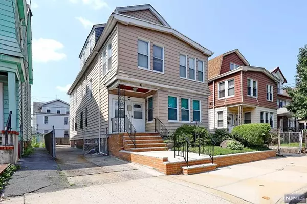 220 Custer AVE, Newark, NJ 07112