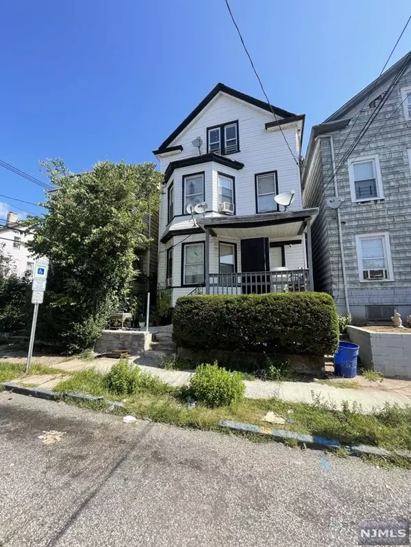 172 Jasper ST, Paterson, NJ 07522