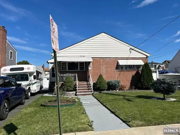 38-40 Lexington AVE, Paterson, NJ 07502